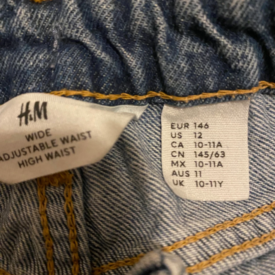 H&M blåa jeans, storlek 146 - 4