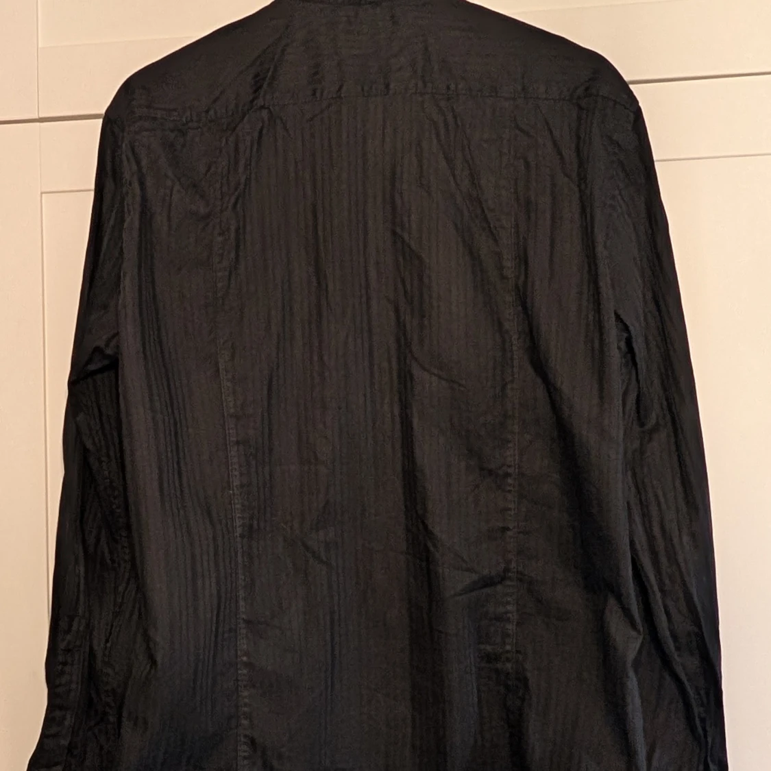 Svart randig skjorta från H&M L - 1