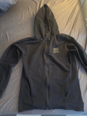 ICIW kofta / träningskofta L - Storlek L men lite tight