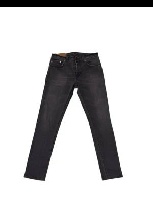Dondup Jeans - Säljer nu dessa feta dondup jeans, grå svarta 