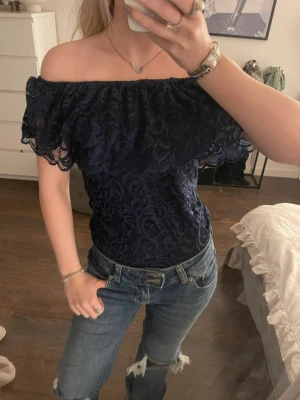 spetsbody - så fin spetsbody🌟endast använt 1-2 gånger. säljs då den tyvärr inte kommer till användning💖