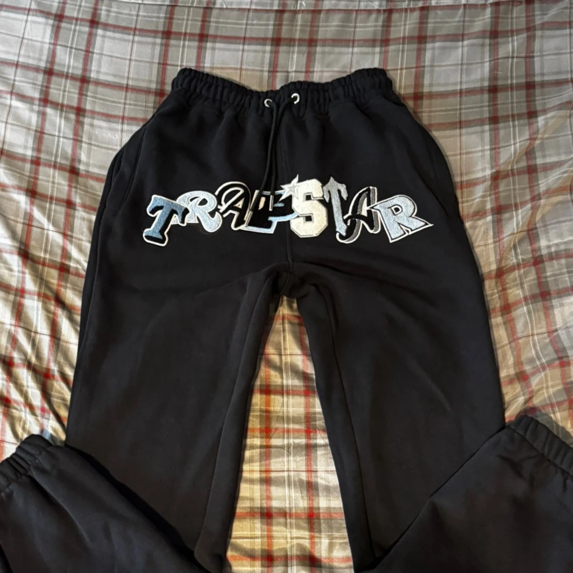 Svart Trapstar hoodie med dragkedja - 1