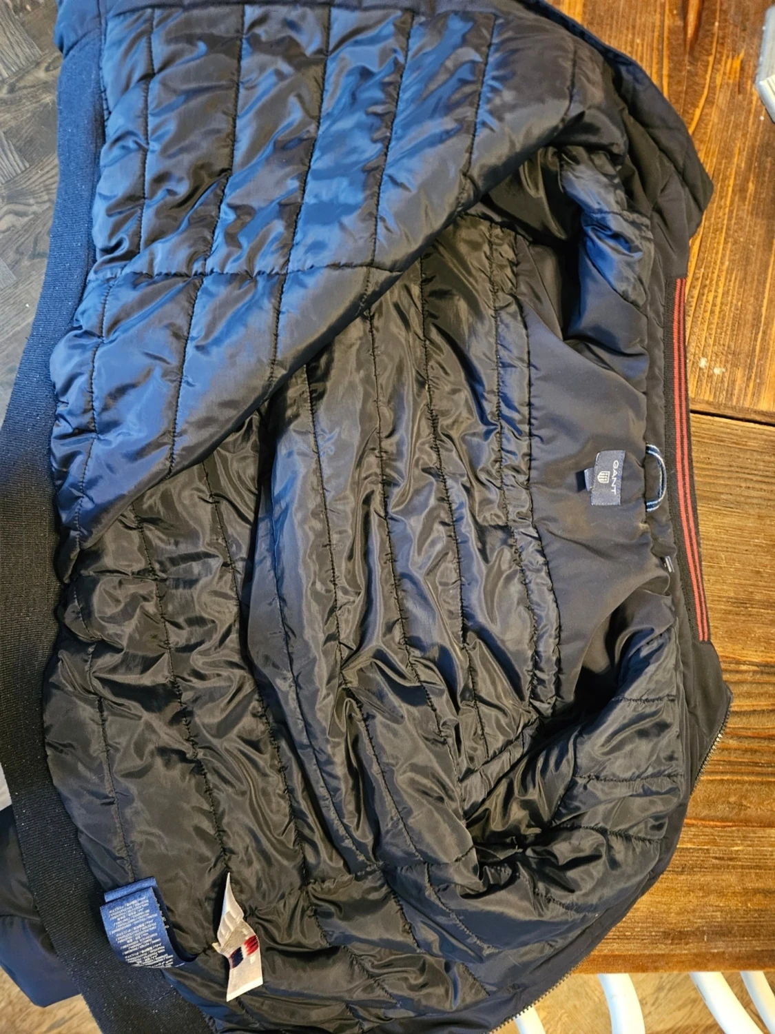 Mörkblå bomberjacka från Gant - 3