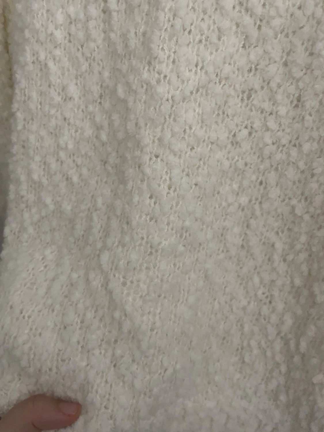 Vit fluffig stickad tröja Mywear - 1