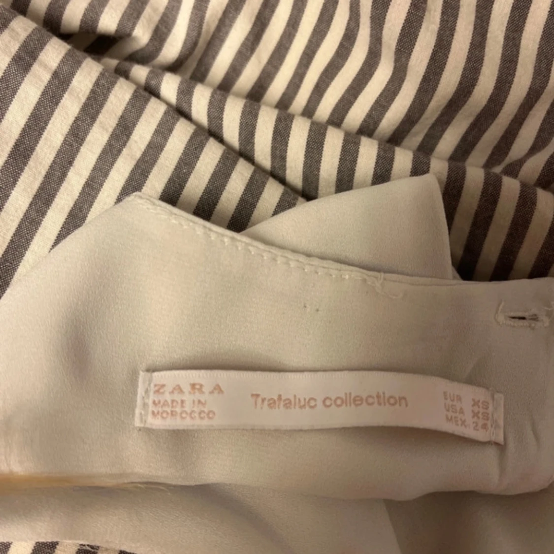 Vit ärmlös topp med öppen rygg från Zara - 2