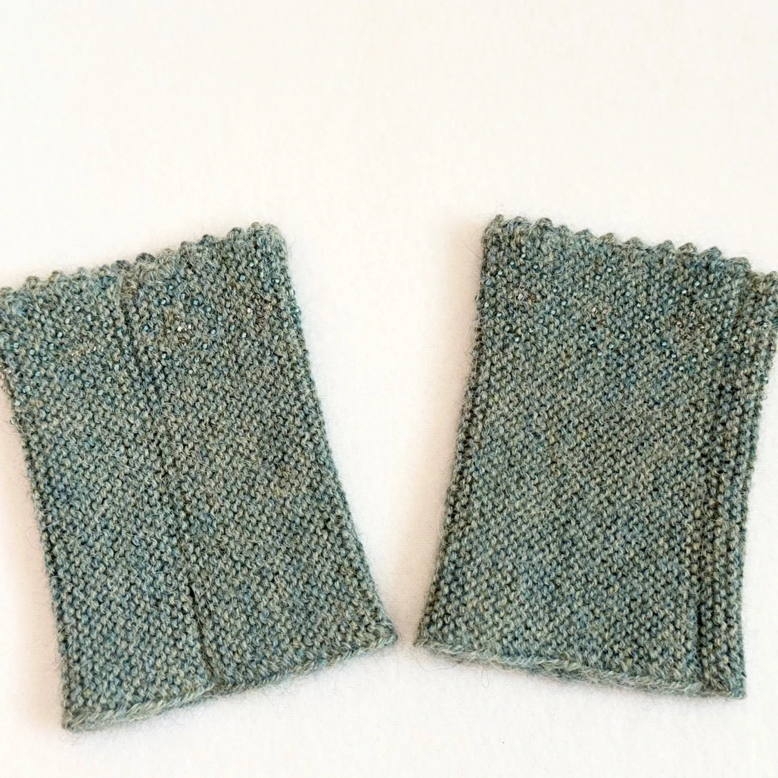 Handmade Knitted 100% Wool Wrist Warmers/Hand Warmers/Fingerless Gloves - 2