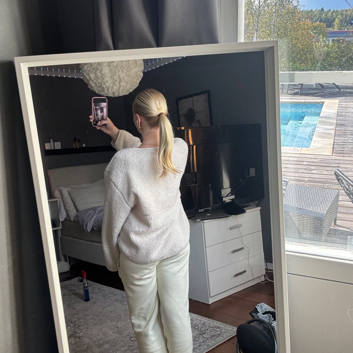 Vit fleecekofta med knappar - 1