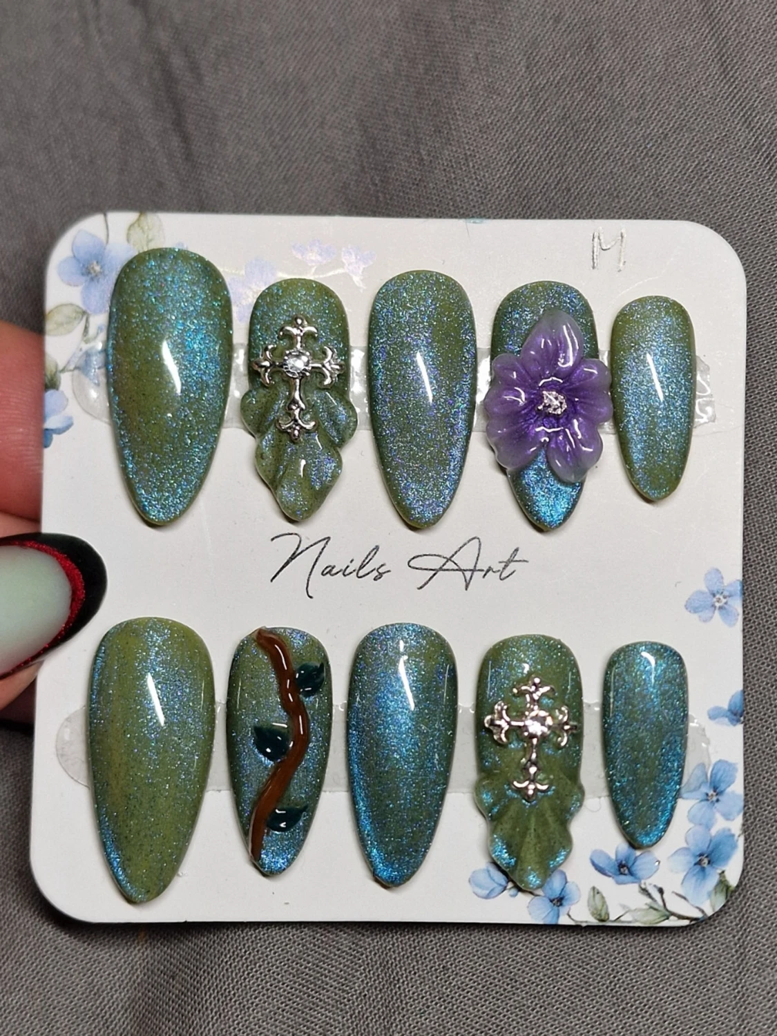 Press on naglar  - 1