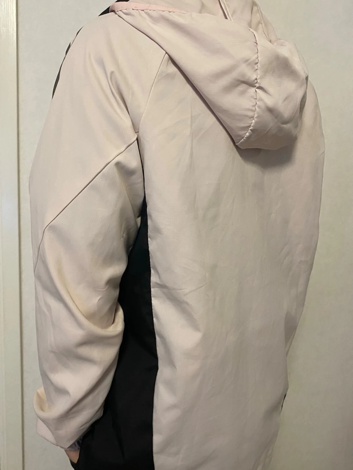  Real Madrid vindjacka  - 1