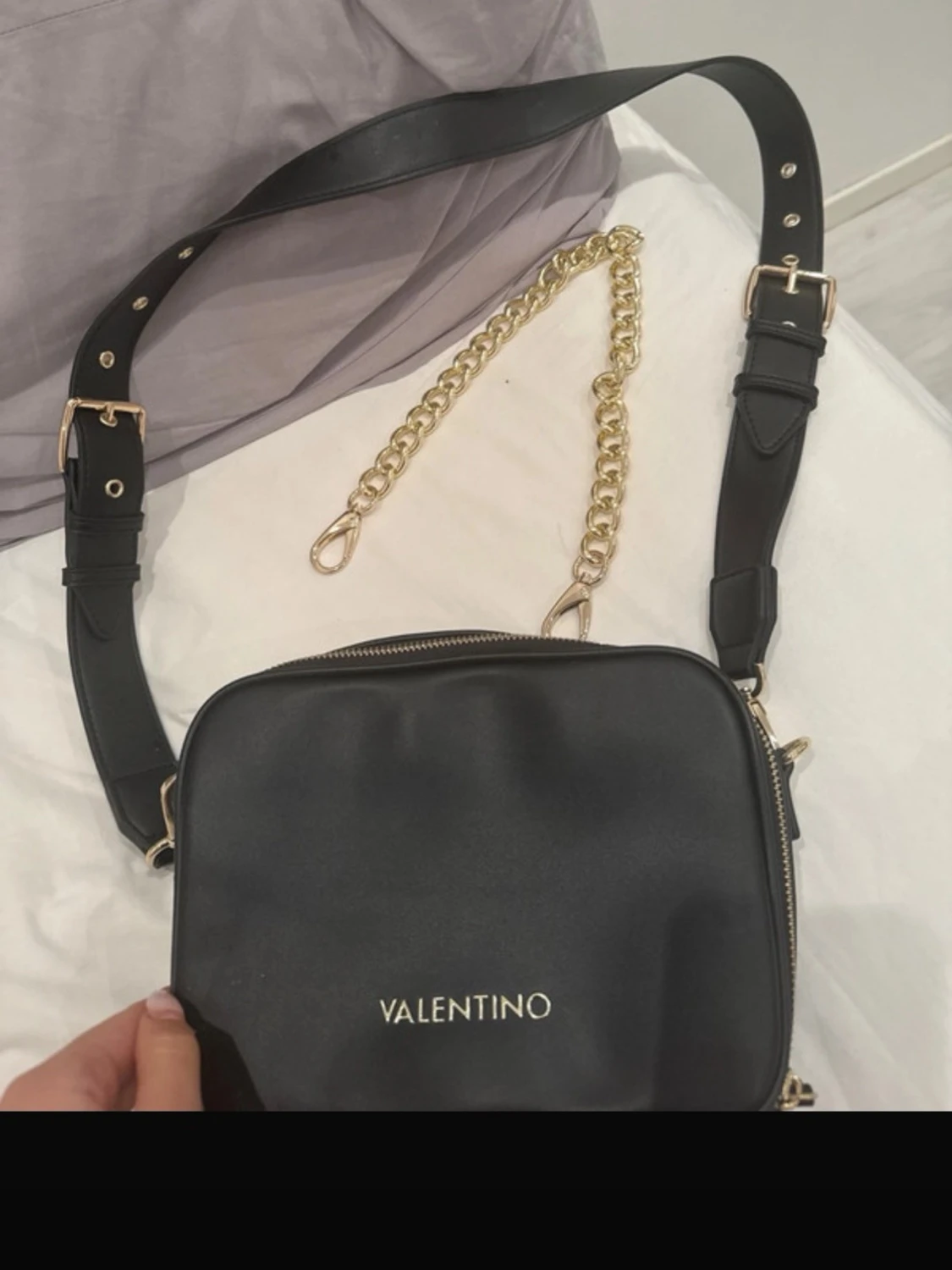 Svart axelväska från Valentino - 2