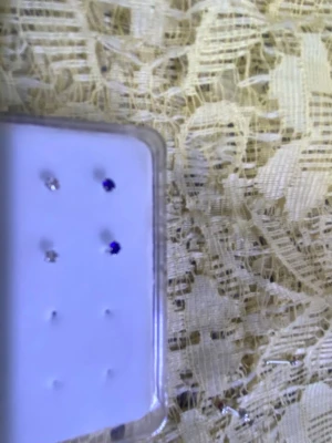 925 Silverpläterad Näspiercing  - Långt 9mm , 58kr/2par / bild 