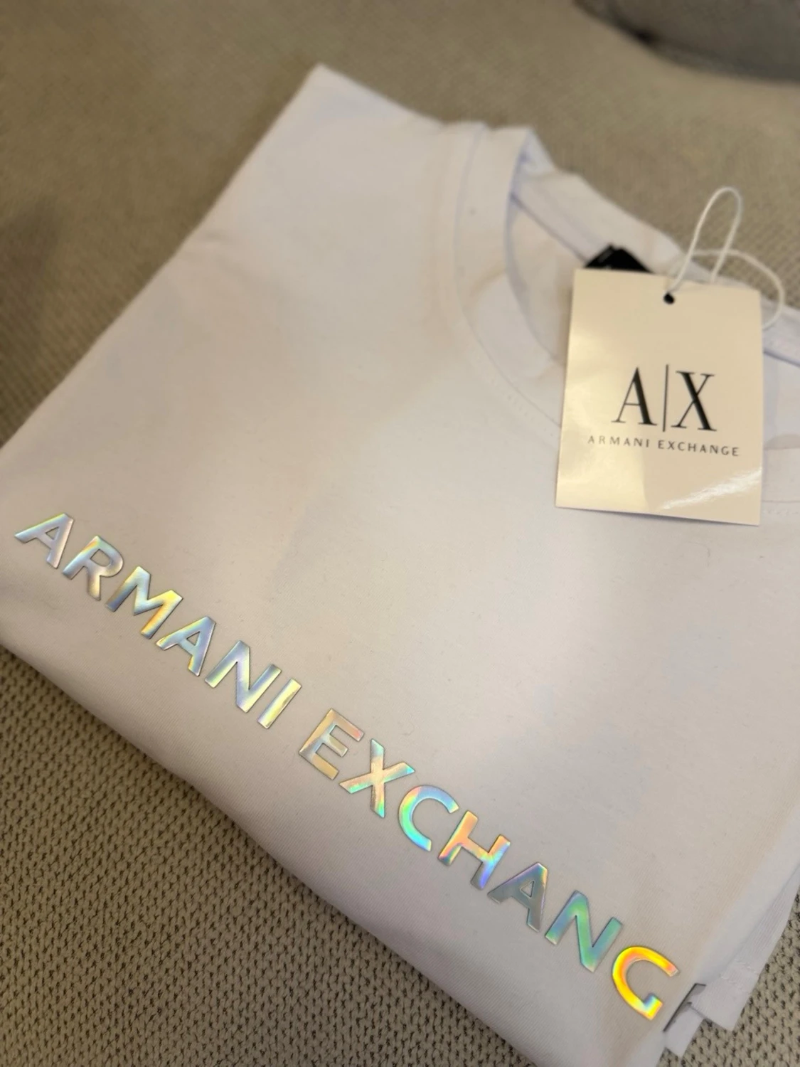 Vit t-shirt från Armani Exchange - 2