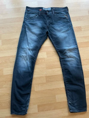 Replay jeans blå tapered 36/34 - Mycket bra skick 100% bomull!