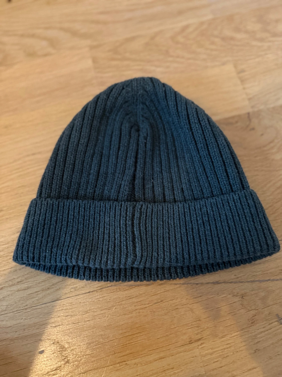 Mörkgrå ribbad mössa Morris - 1