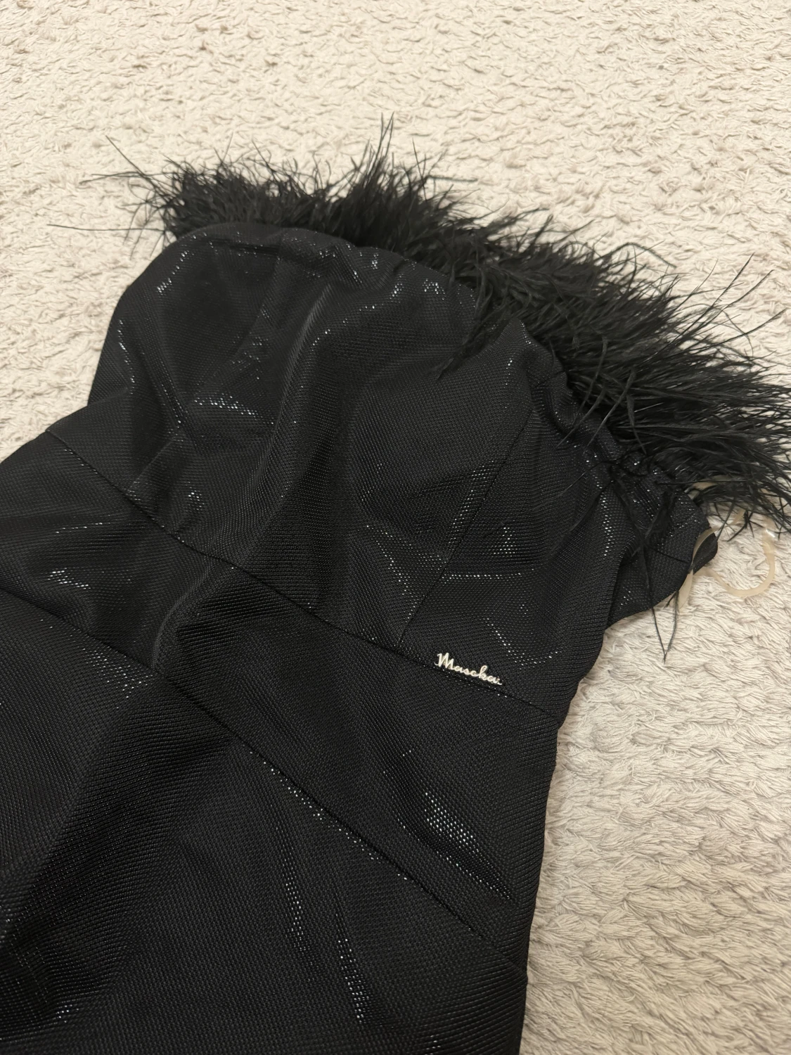 Svart glittrig klänning  - 4