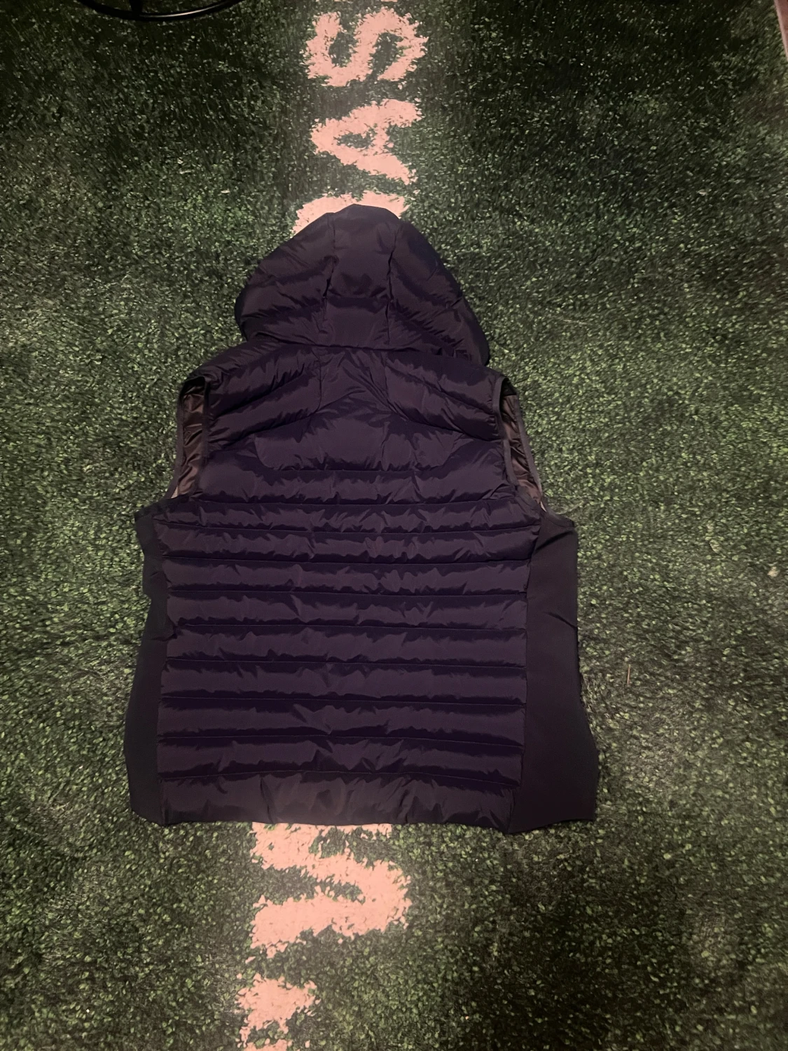 Blå dunväst från Sail Racing med huva - 1