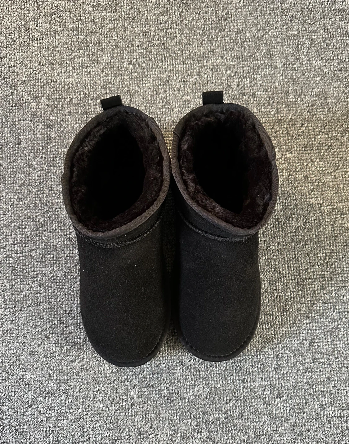 Uggs - 2