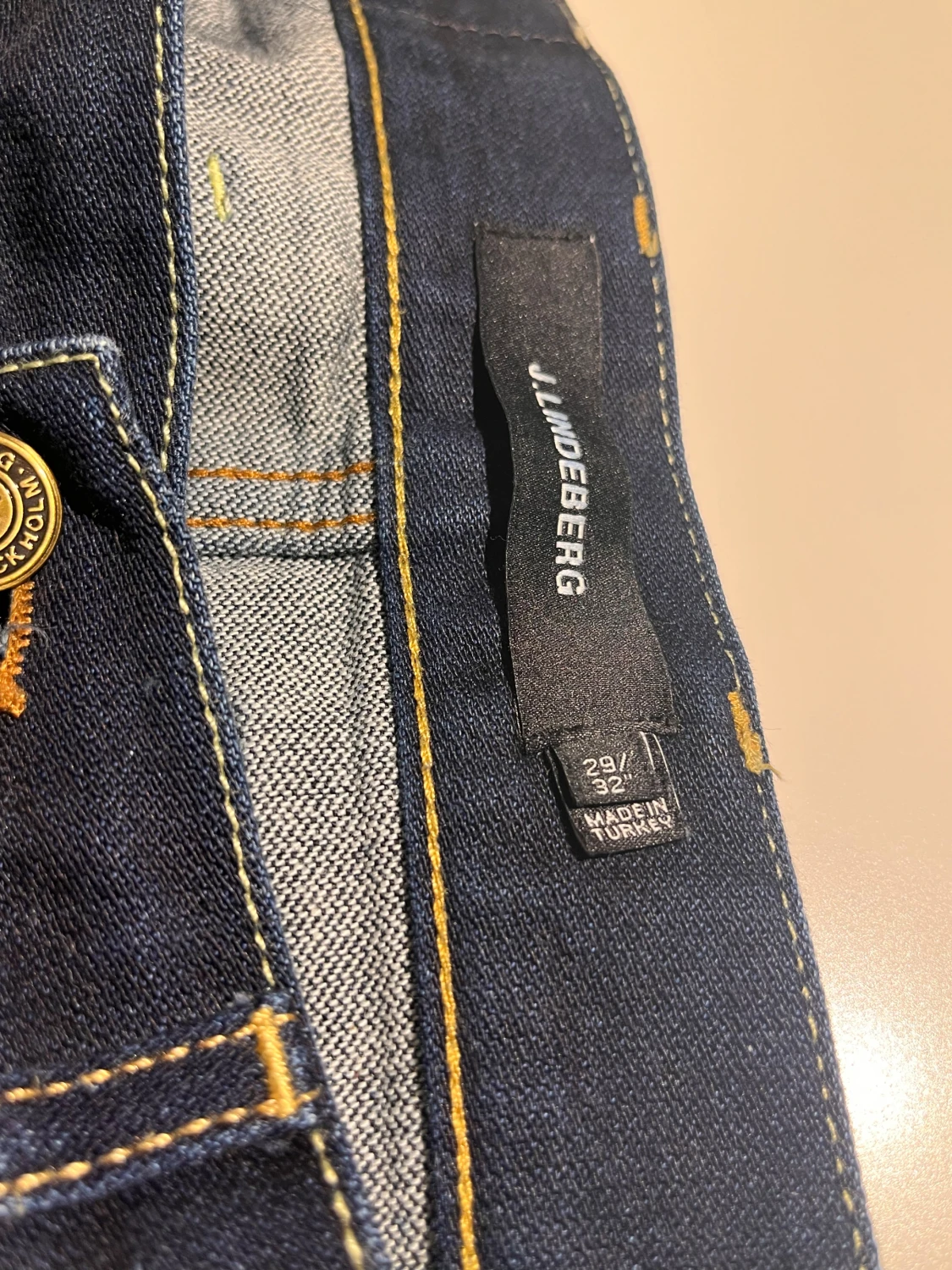 Mörkblå jeans från J.Lindeberg 29/32 - 3