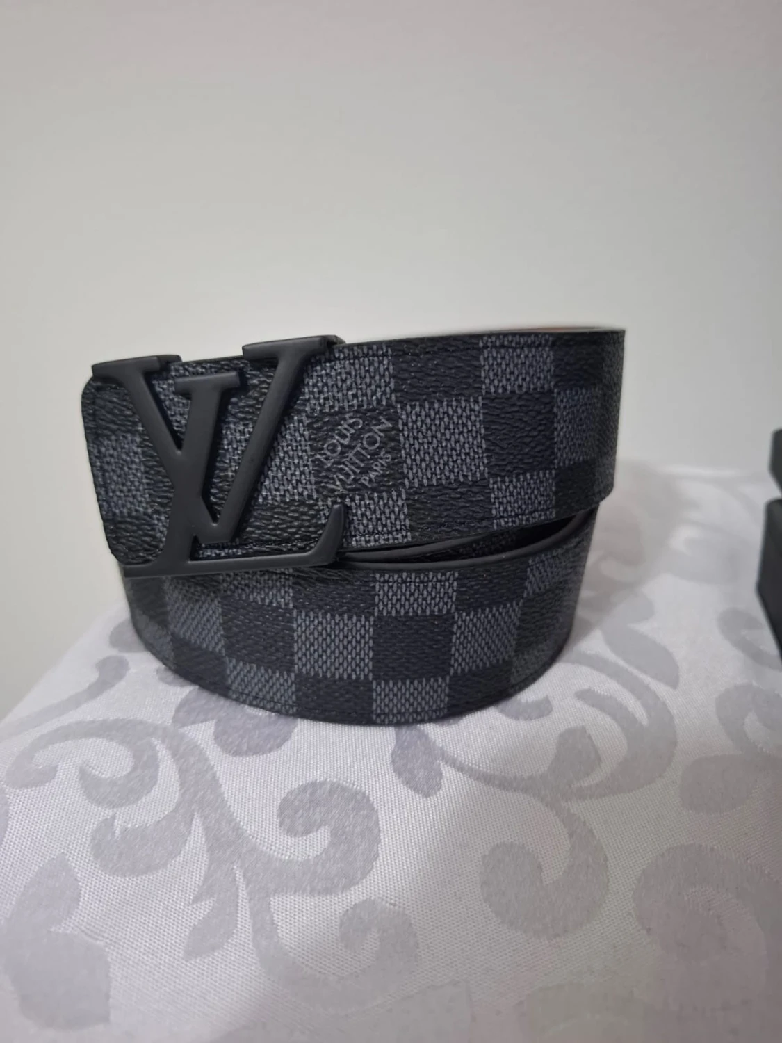 Svart Louis vuitton bälte 