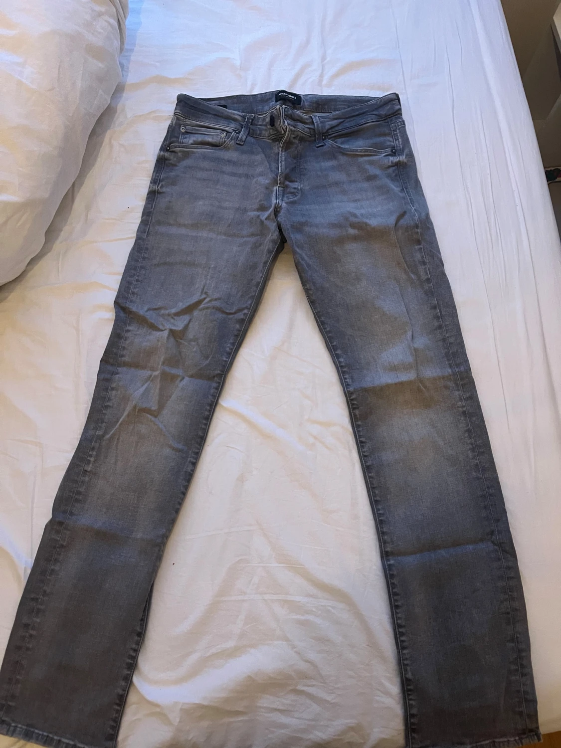 Grå slim jeans från Jack & Jones - 1