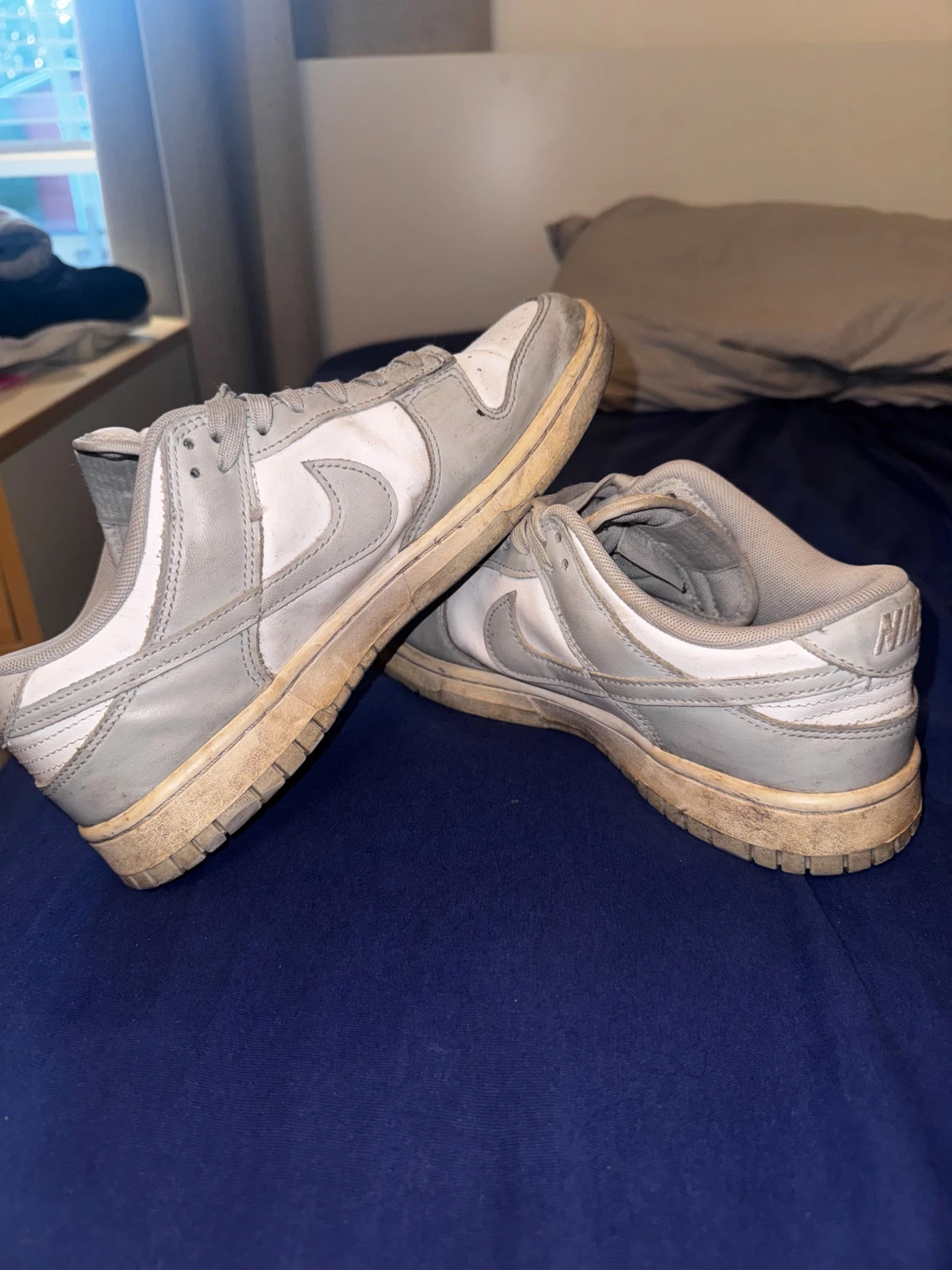 Nike dunk low gråa storlek 42 - 1