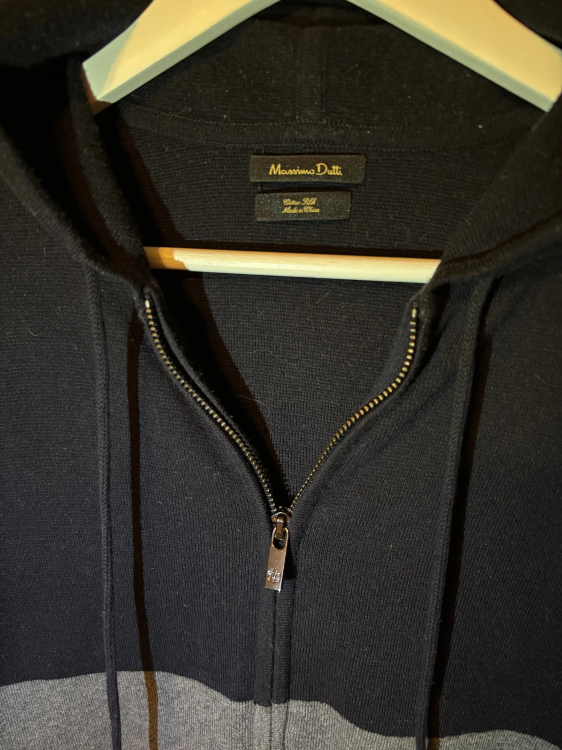 Svart och grå hoodie från Massimo Dutti - 3