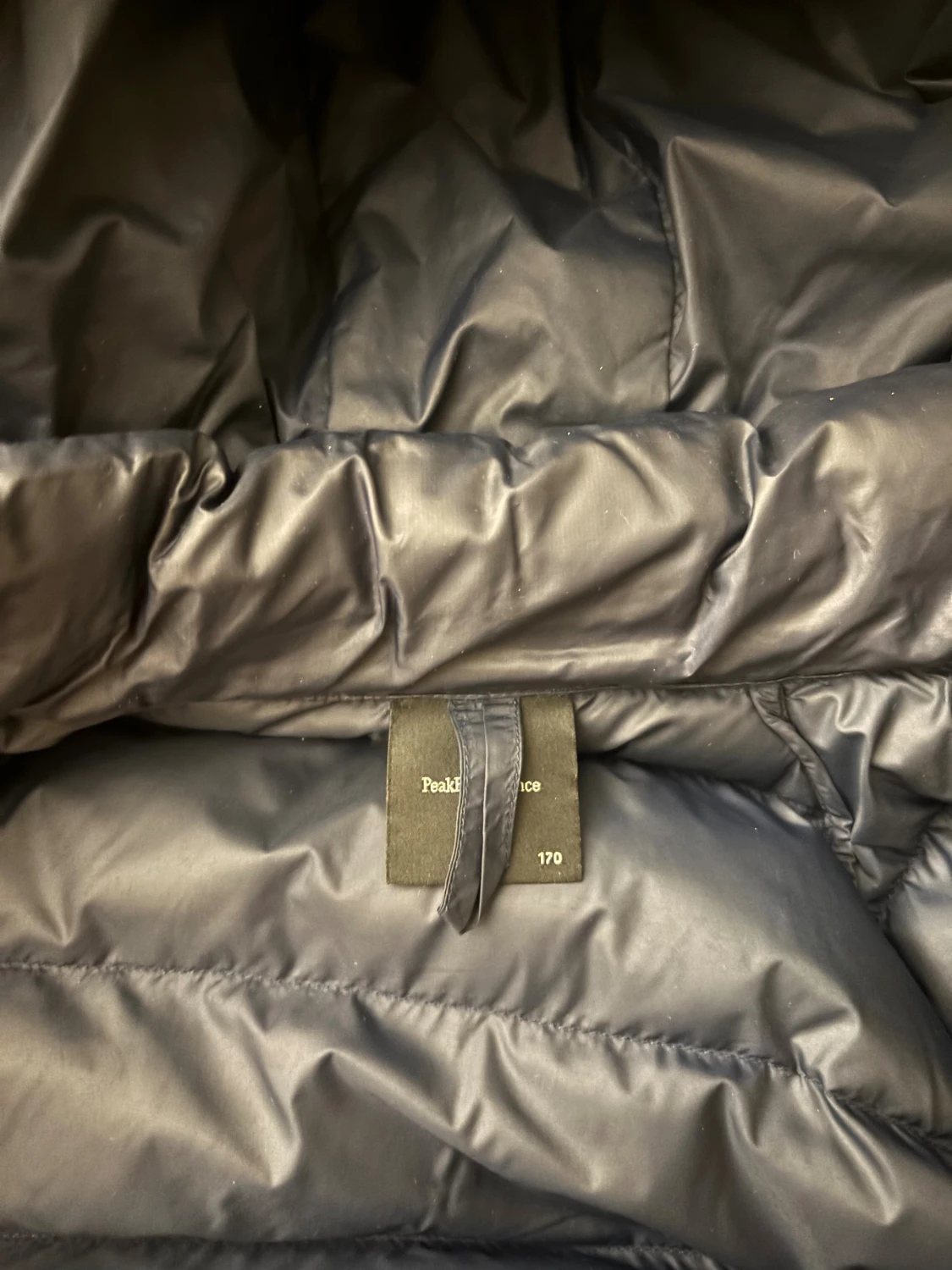 Mörkblå Peak Performance pufferjacka - 2