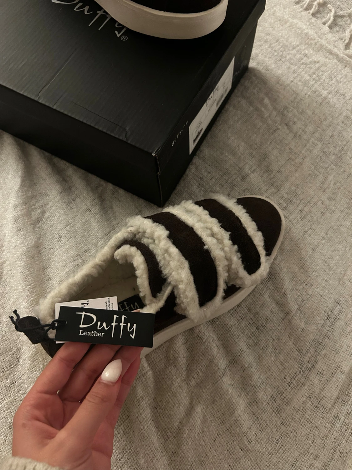 Mörkbruna sneakers från Duffy, strl 38 - 2