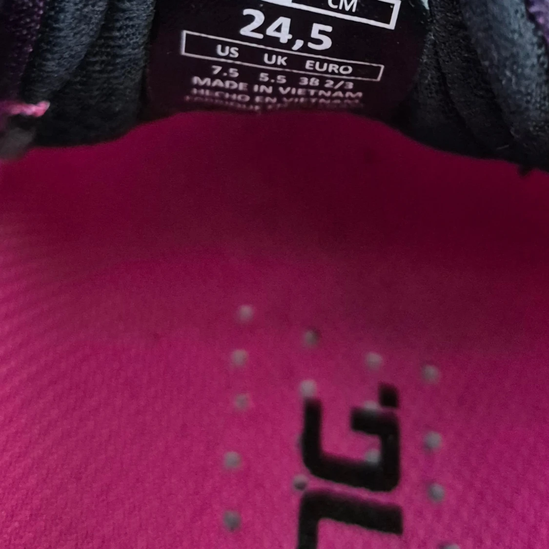 Rosa träningssneakers från Inov-8 - 1