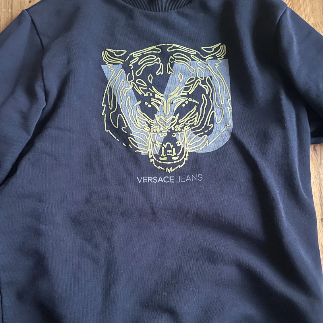 Svart sweatshirt från Versace Jeans