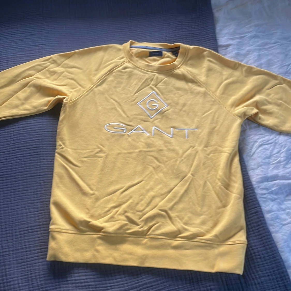 Gul sweatshirt från GANT