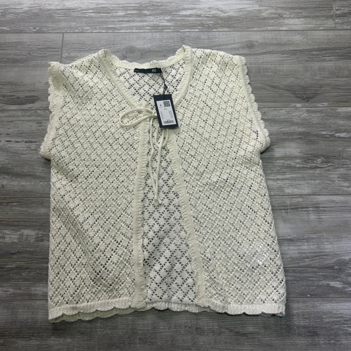 Vit stickad bolerotopp från 157