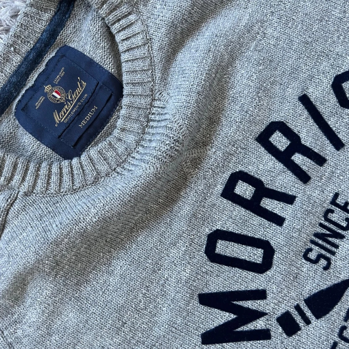 Morris stickad tröja  - 2