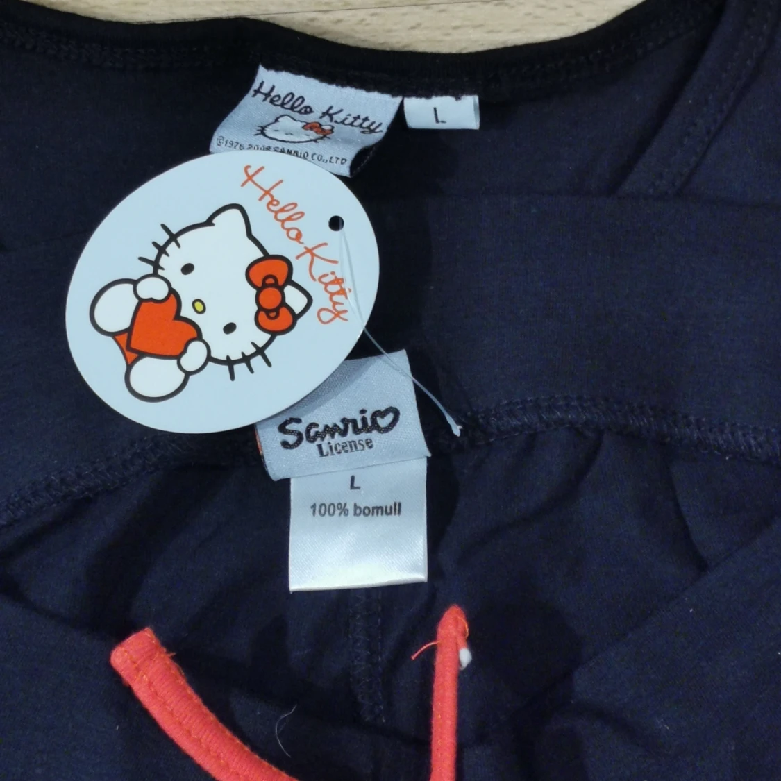 Svarta Hello Kitty 2 delar pyjamas  - 1