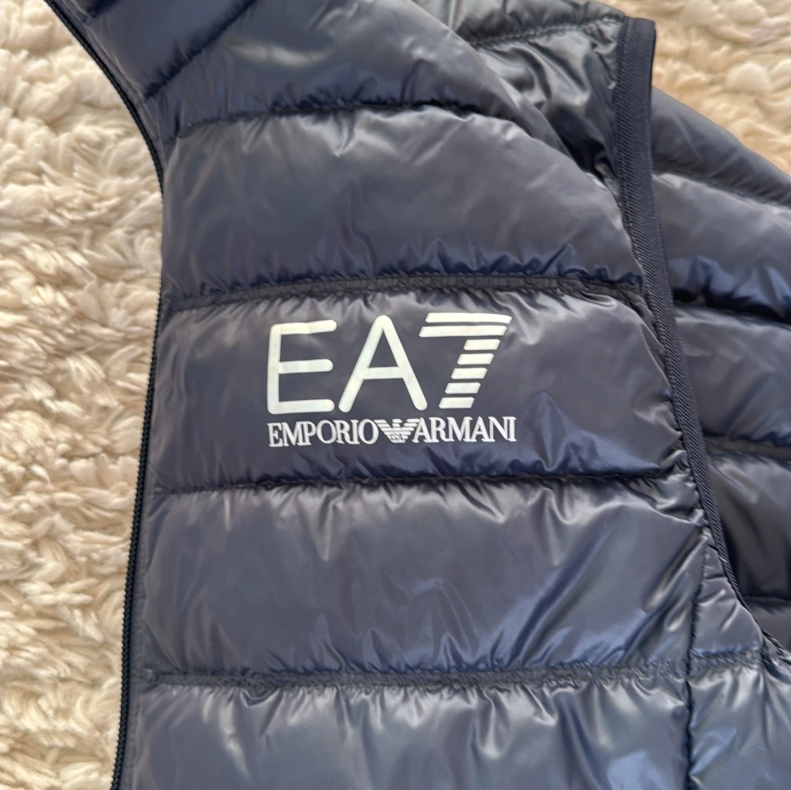 Svart dunväst från EA7 Emporio Armani - 2
