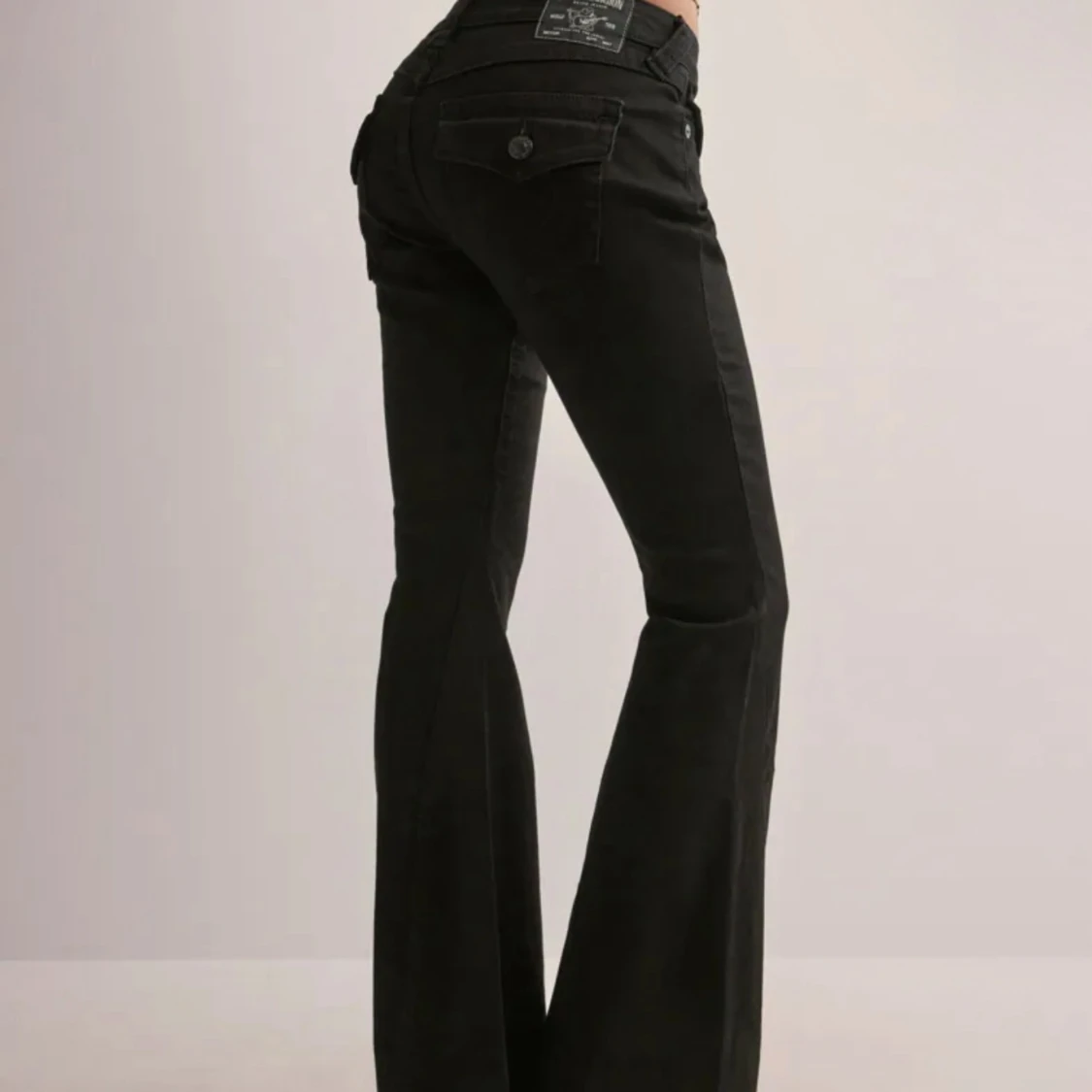 Svarta bootcut jeans från True Religion