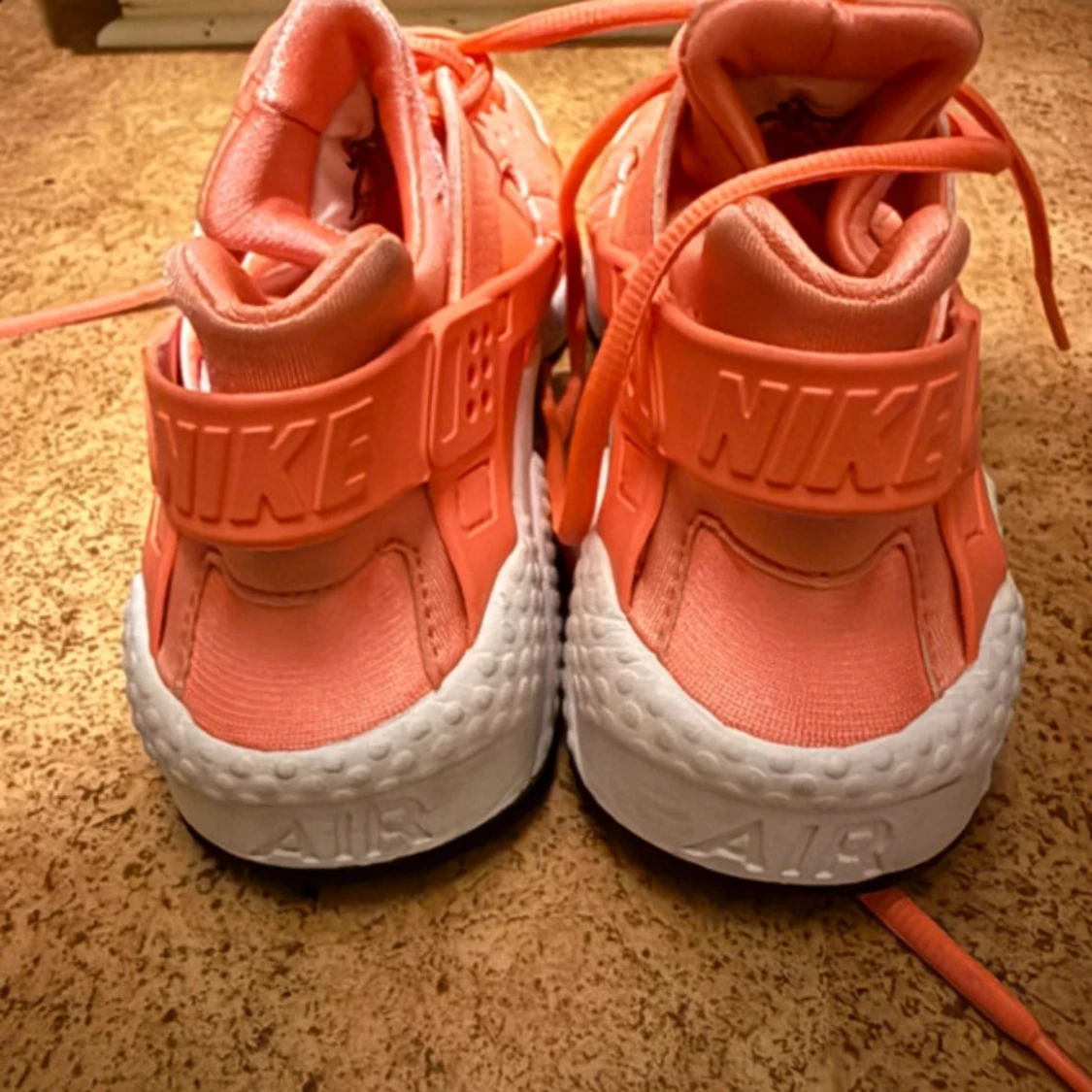 Nike Air Huarache sneakers korall - 4