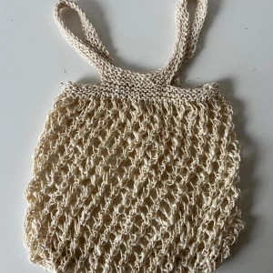 Nätpåse - Liten nätpåse ca 25cm lång.