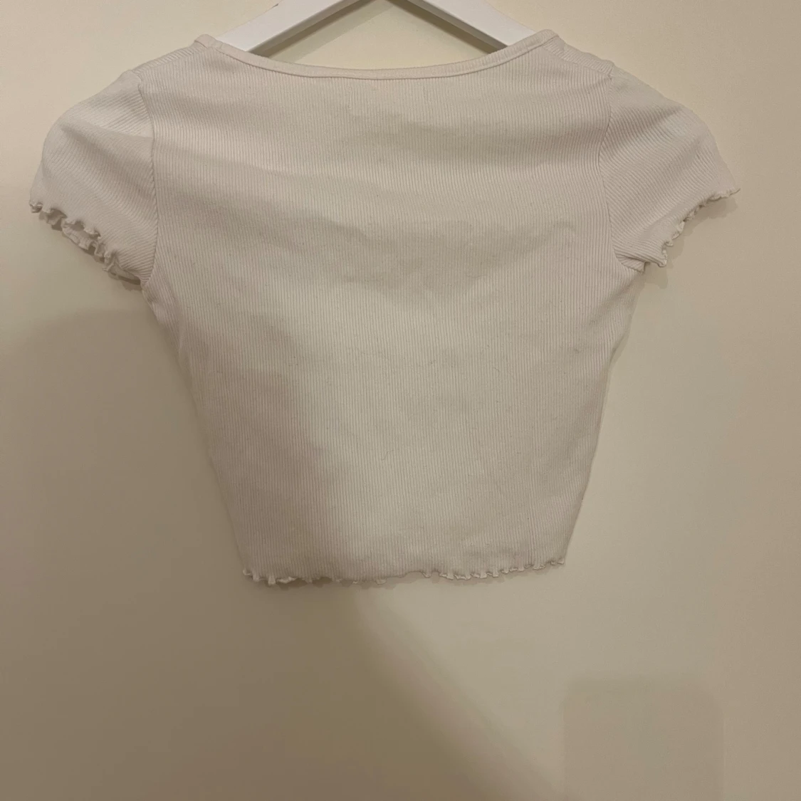 Vit ribbad topp från Pull&Bear - 1