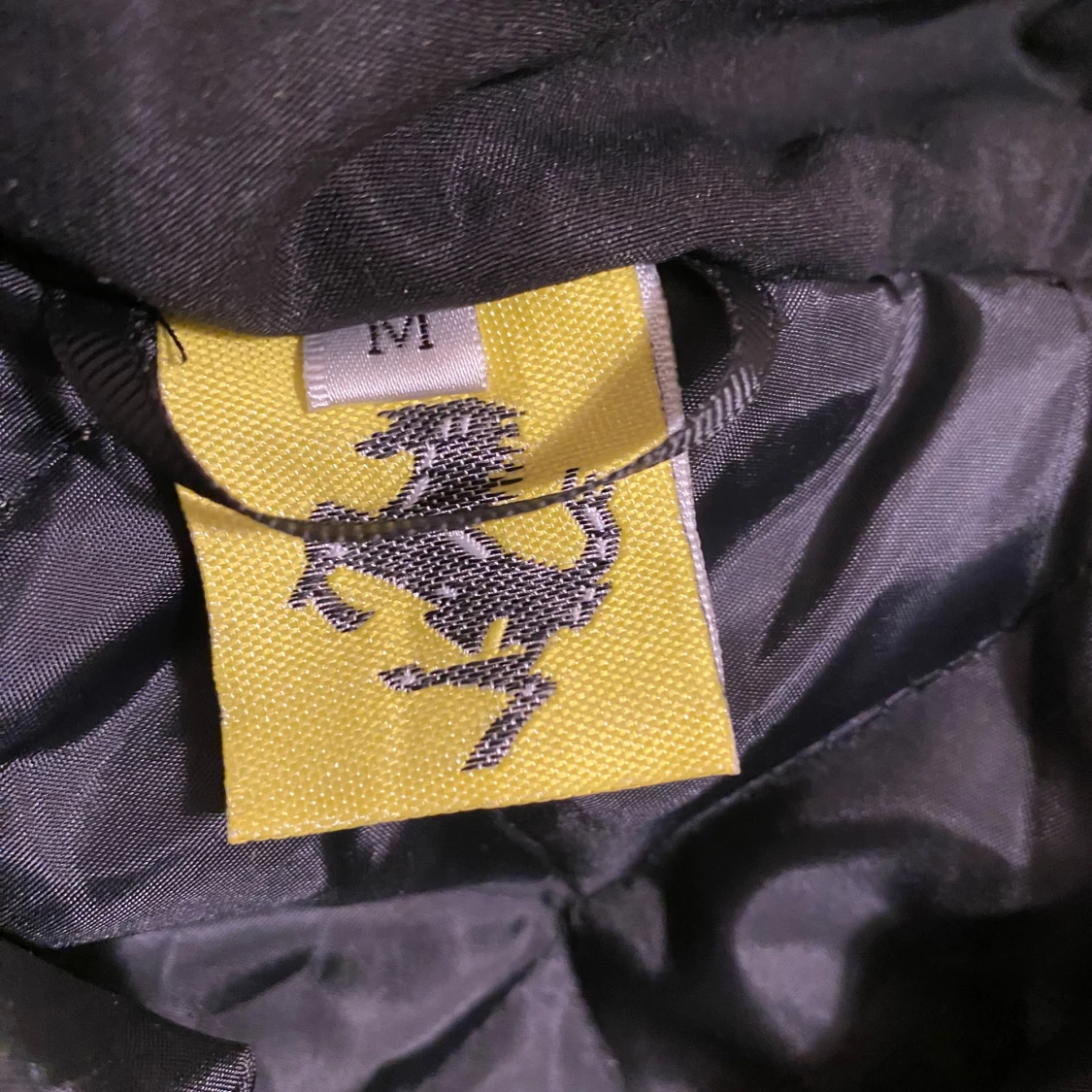 Svart Ferrari racingjacka M - 2