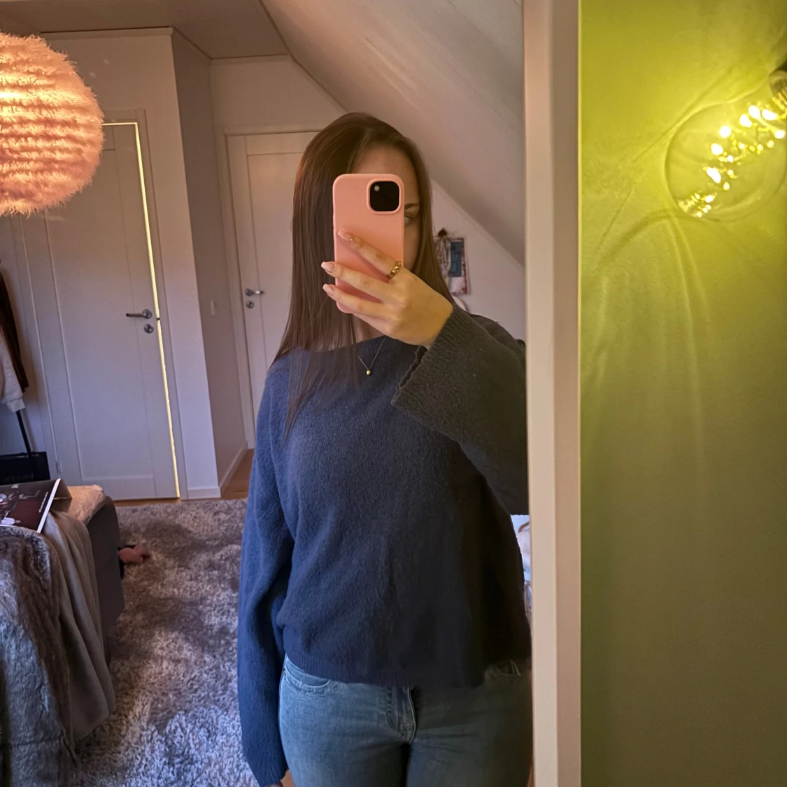 Mörkblå stickad tröja från 157