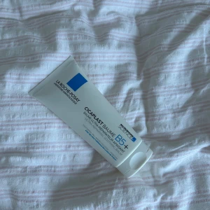 Cicaplast La Roche Posay - Endast testad, fortfarande full produkt.