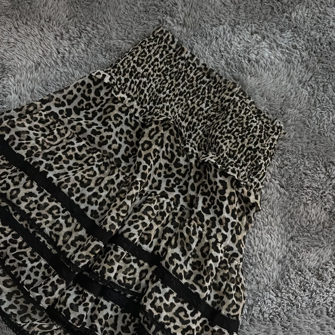 Leopardmönstrad kjol från Lindex - 2