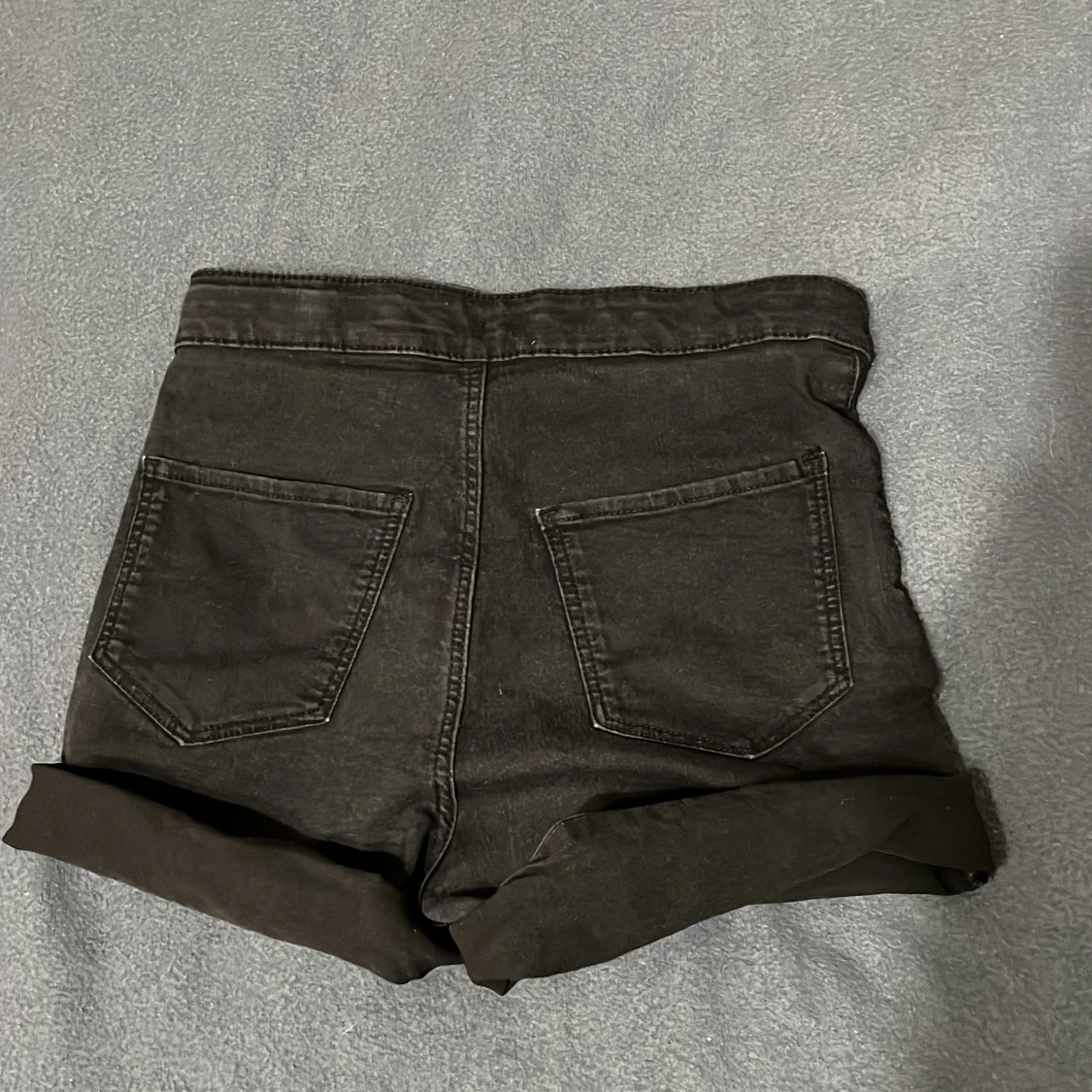 Svarta high waist denimshorts &Denim - 1