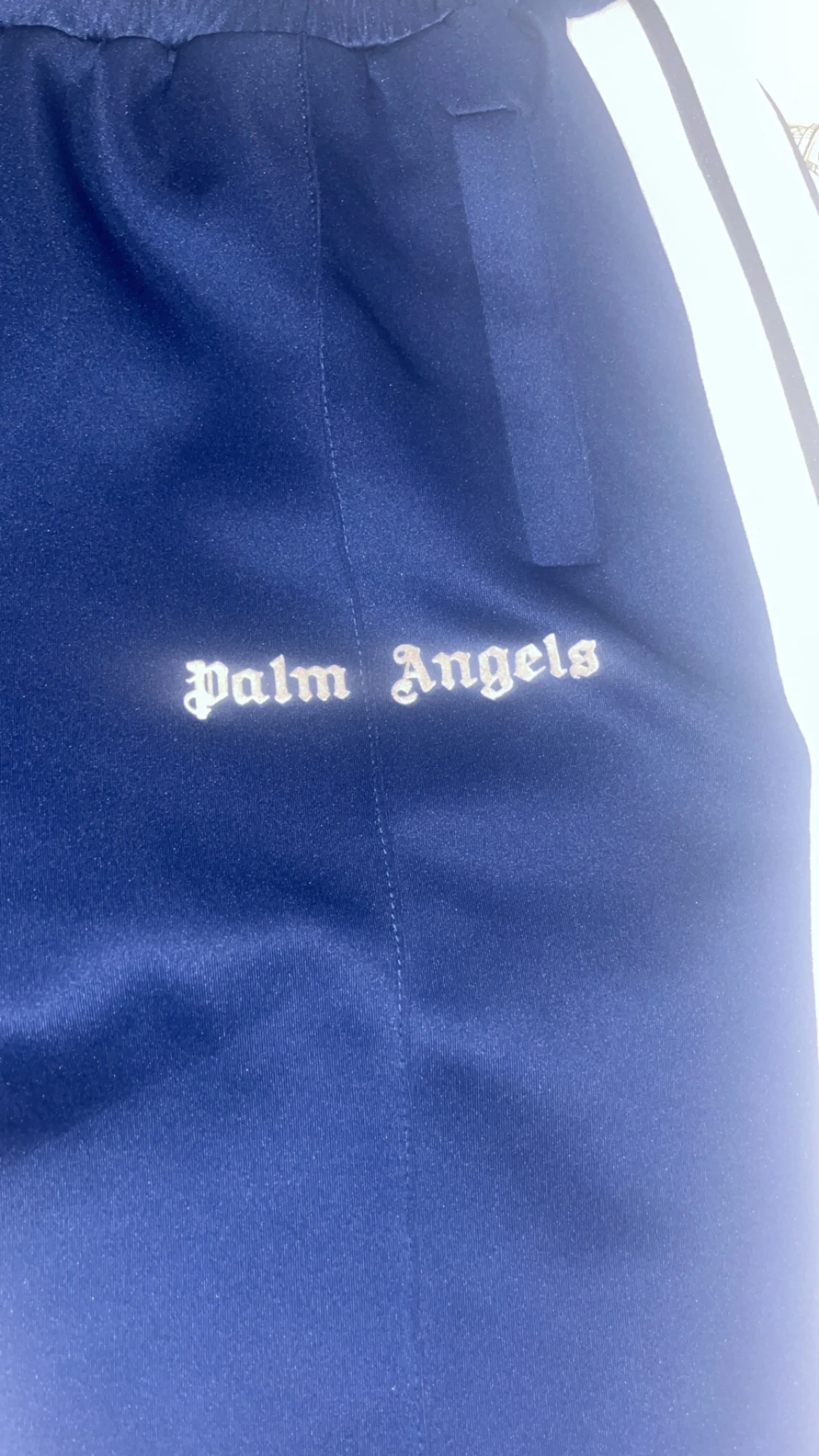 Palm Angels blå mjukisbyxor med vit stripe - 1