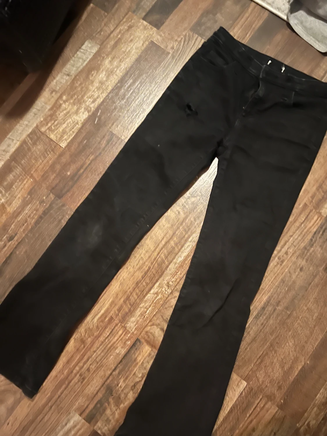 Svarta bootcut jeans