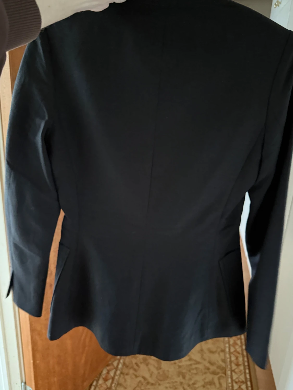 NY FIGURNÄRA KAVAJ | H&M - 4