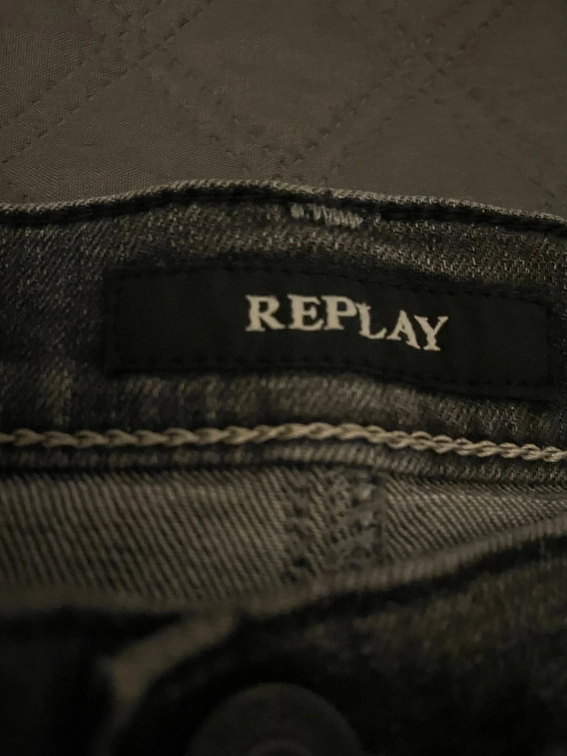 Svarta Replay jeans  - 1