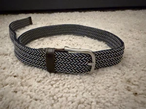 Bälte  - Bälte  Strl 85cm Använd, cond 9/10 Mitt pris 50:-