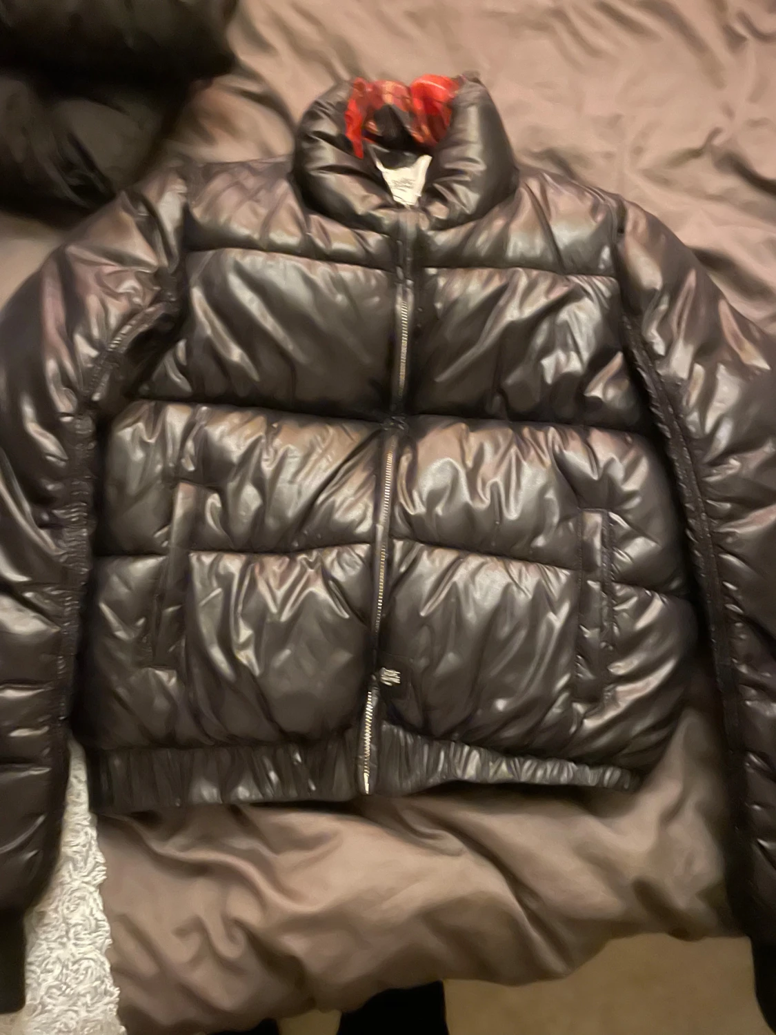 Svart pufferjacka från Sixth June